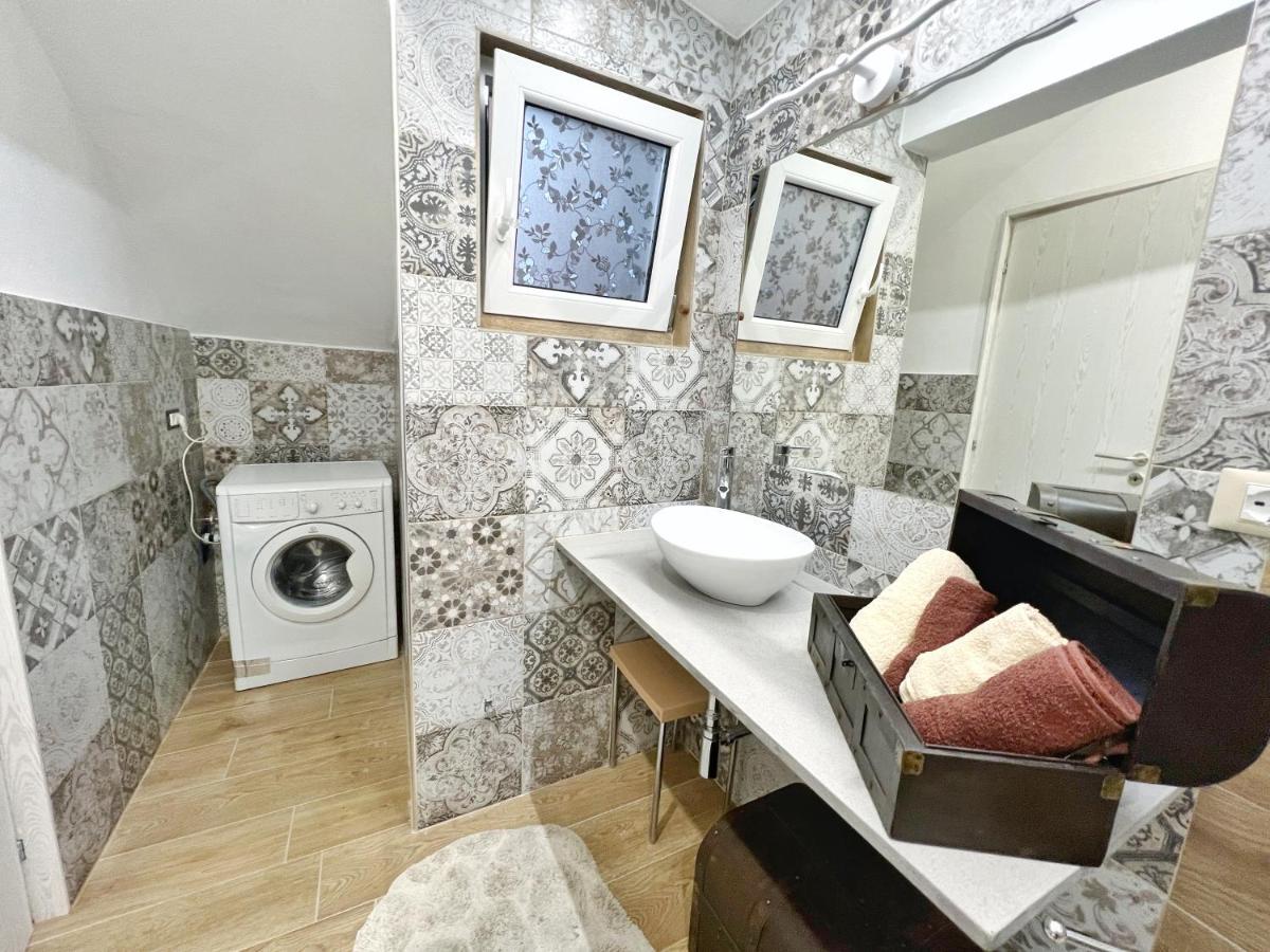 Luxury Tugurio Villa อาร์มา ดิ ตัจจา ภายนอก รูปภาพ